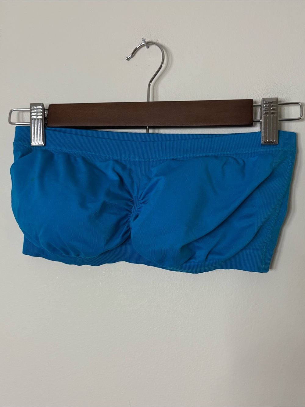 Victorias Secret Women’s Bra Seamless Large Bright Blue Strapless U7